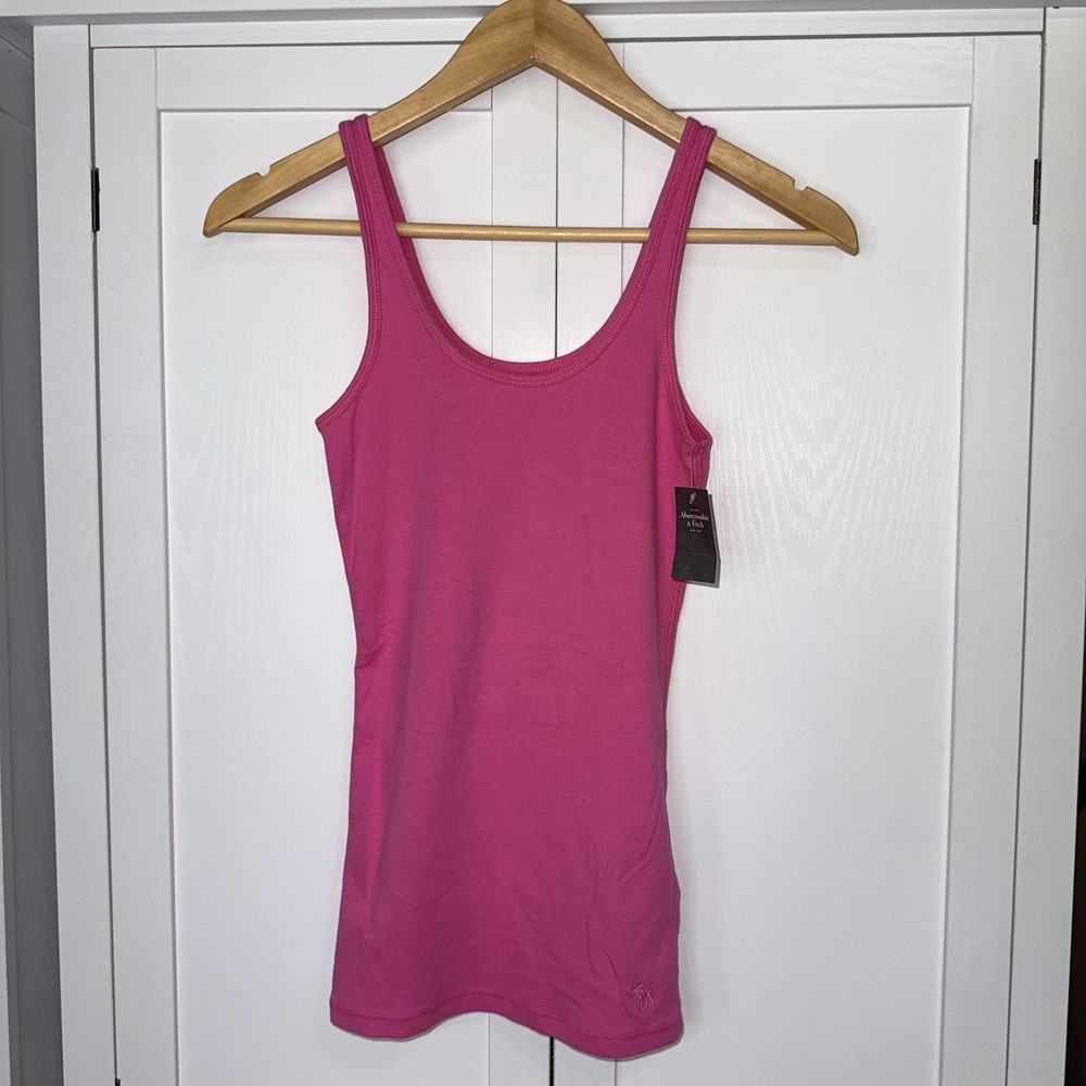 Abercrombie & Fitch Bright Pink Ribbed Scoop Tank